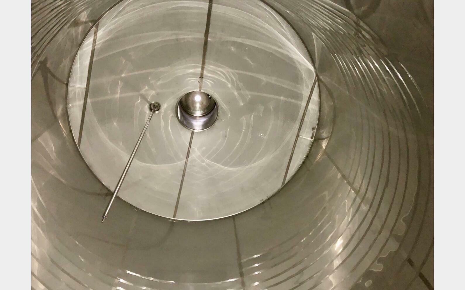 Stainless steel tank - Flat bottom 245 HL (24,500 litres)
