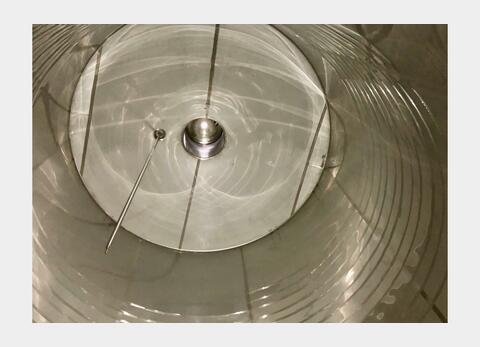 Cuve inox 304L thermorégulée - Verticale fond plat incliné sur pieds