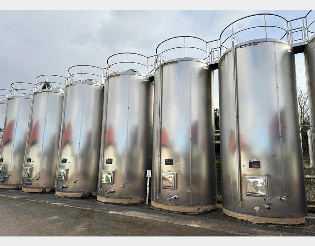 316 stainless steel tank - Insulated shell circuit 226 HL (22 600 litres) FELTRIN