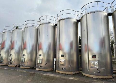 316 stainless steel tank - Insulated shell circuit 226 HL (22 600 litres) FELTRIN