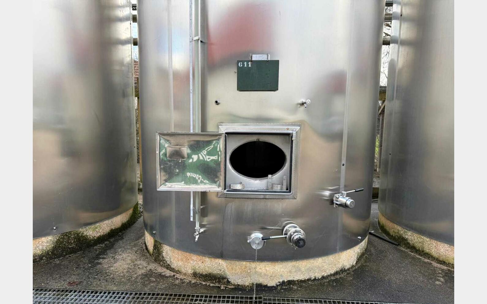 316 stainless steel tank - Insulated shell circuit 226 HL (22 600 litres) FELTRIN