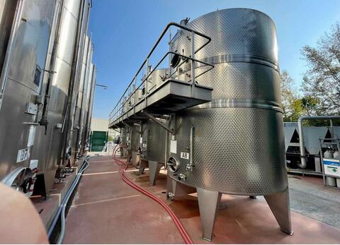 Cuve inox 304- Compartimentée - fond conique sur pieds