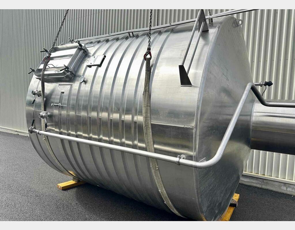 Cuve inox - Circuit coquill&eacute; - Fond inclin&eacute; sur ch&acirc;ssis