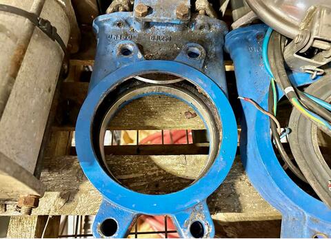 Vanne à guillotine - Verin pneumatique