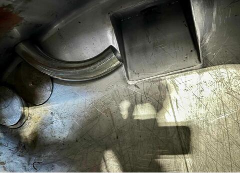 Stainless steel tank - Shell circuit - Conical base on legs