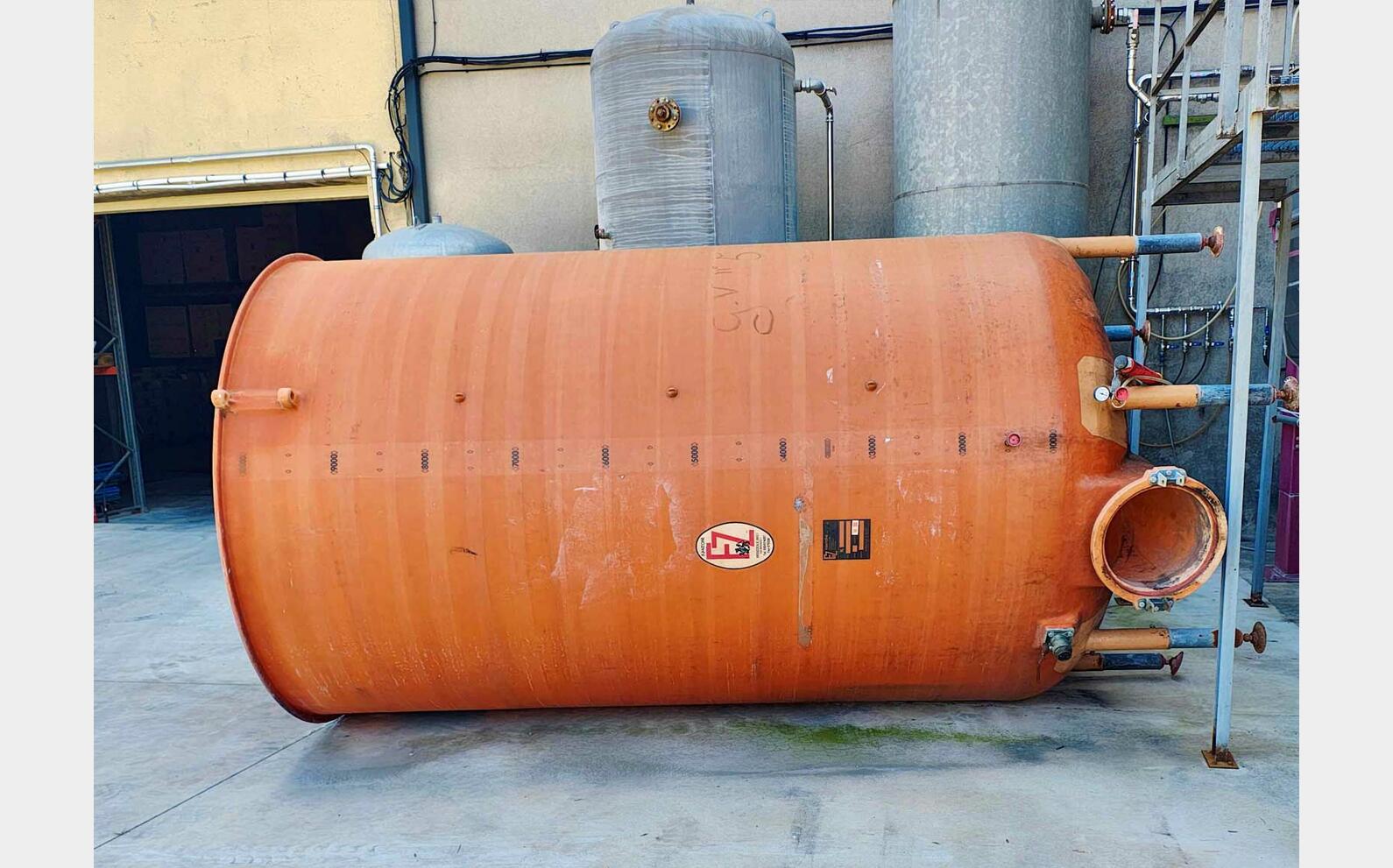 Fibre tank - Floating cover 100 HL (10 000 litres) FANTONI