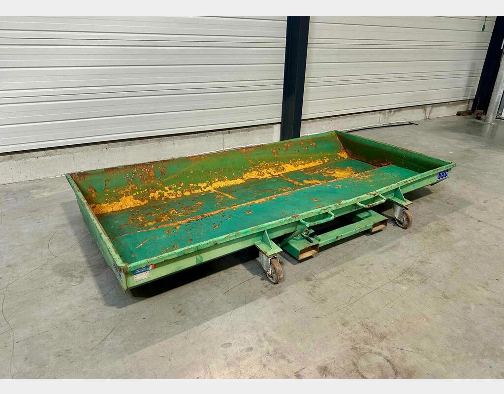 Benne basculante 960 litres SBC