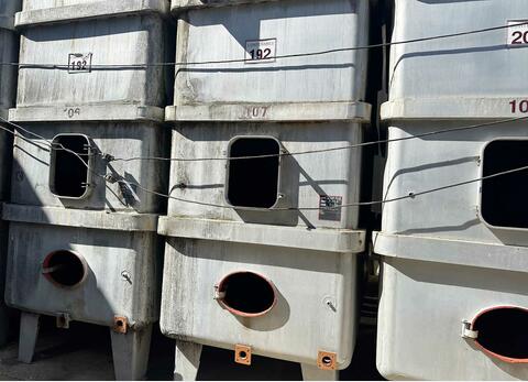 Cuve acier epoxy - Rectangulaire - Fond plat sur pieds