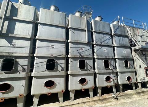 Cuve acier epoxy - Rectangulaire - Fond plat sur pieds