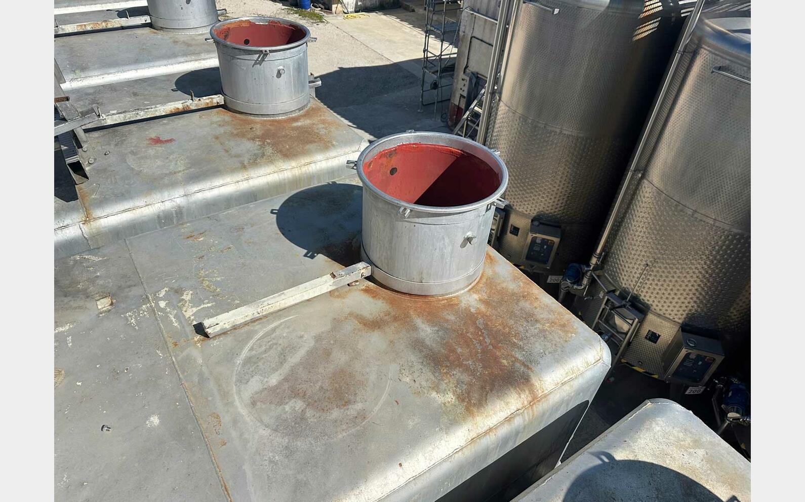 Epoxy-coated steel tank - Rectangular 204 HL (20,400 litres)