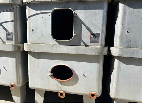 Cuve acier epoxy - Rectangulaire - Fond plat sur pieds