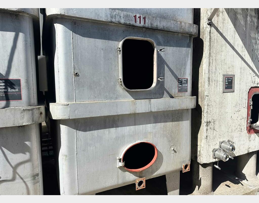 Epoxy-coated steel tank - Rectangular 222 HL (22,200 litres)