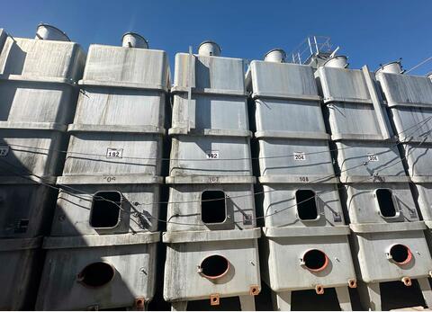 Cuve acier epoxy - Rectangulaire - Fond plat sur pieds