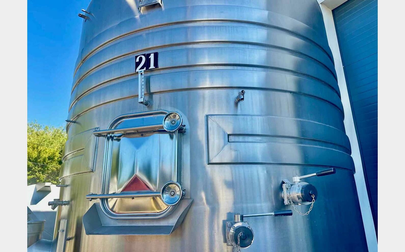 Cuve inox316L Thermor&eacute;gul&eacute;e pigeage 91 hl + 47 hl = 138 hl (13 800 litres) PIERRE GUERIN