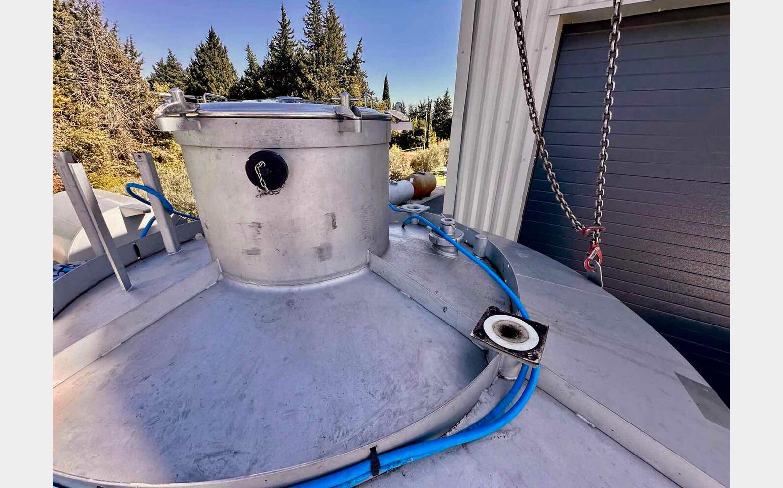 Cuve inox316L Thermor&eacute;gul&eacute;e pigeage 91 hl + 47 hl = 138 hl (13 800 litres) PIERRE GUERIN