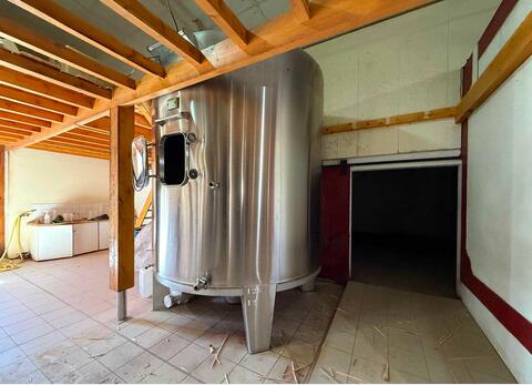 Cuve inox 304 fond plat incliné sur pied - Cuve alimentaire de stockage