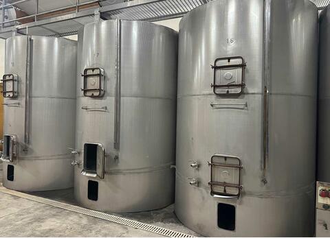 Cuve inox 304 fond inclin&eacute; sur jupe 150 HL (15 000 litres)