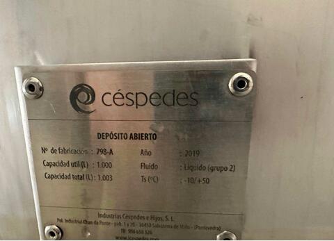Open 304 stainless steel tank with a conical base on legs 10 HL (1,000 litres) CESPEDES