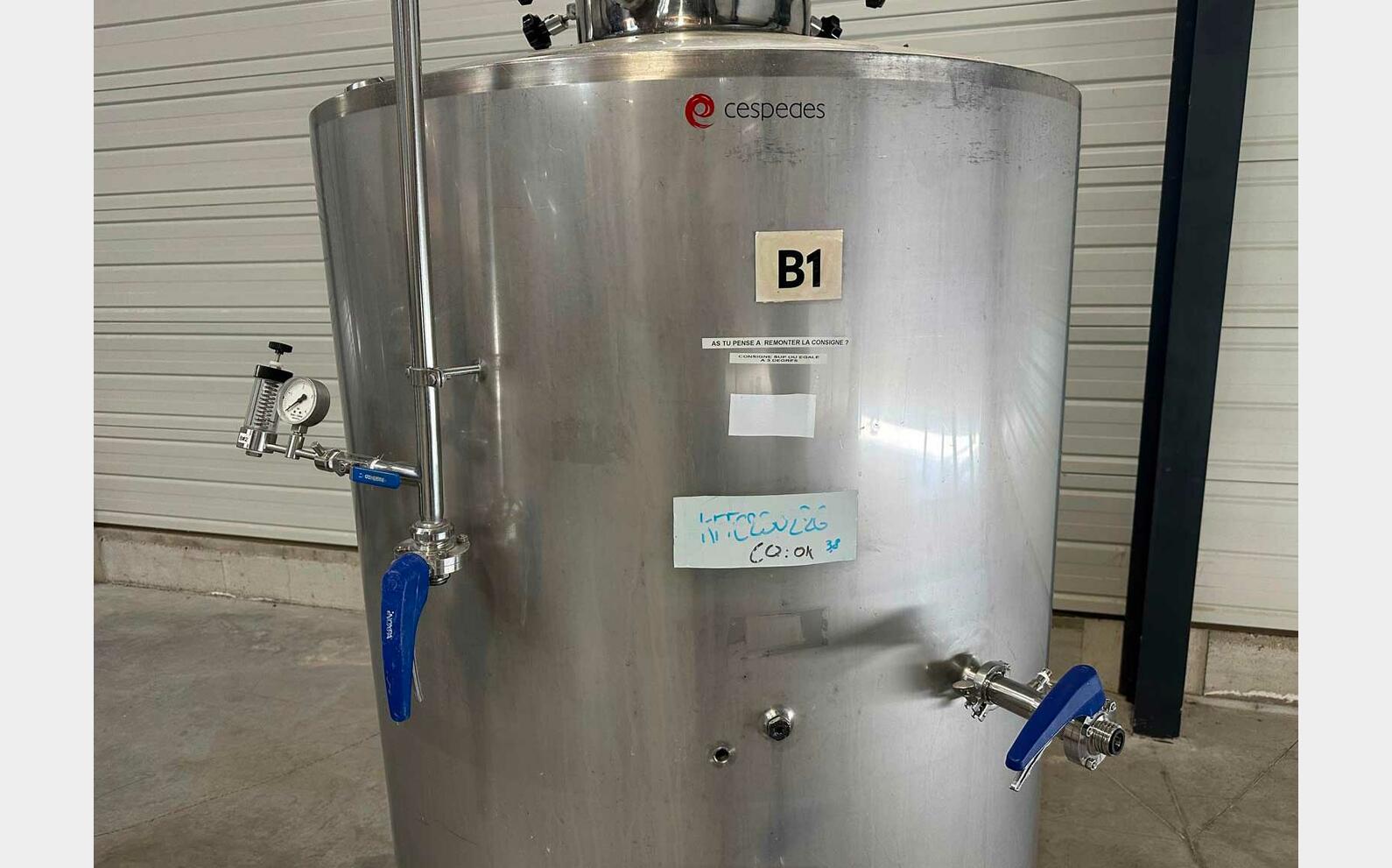Temperature-controlled, pressurisable 304 stainless steel tank 10 HL (1,000 litres) CESPEDES