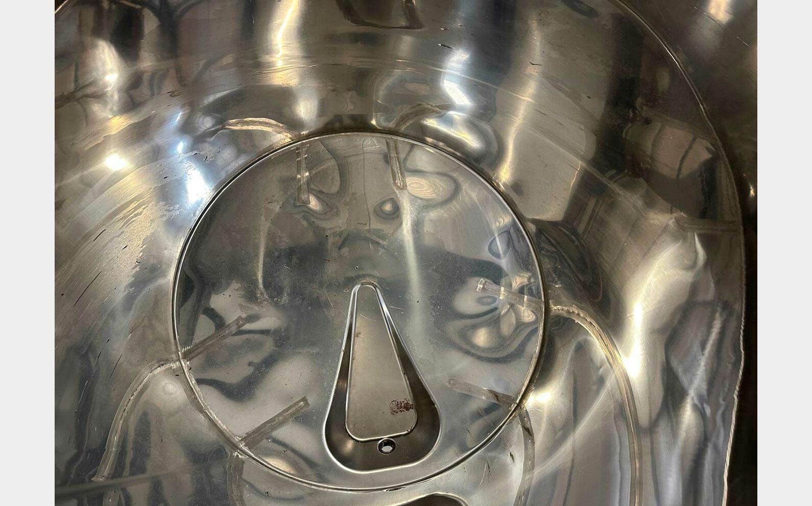 Open 304 stainless steel tank with a domed base 9.58 HL (958 litres) ARSILAC