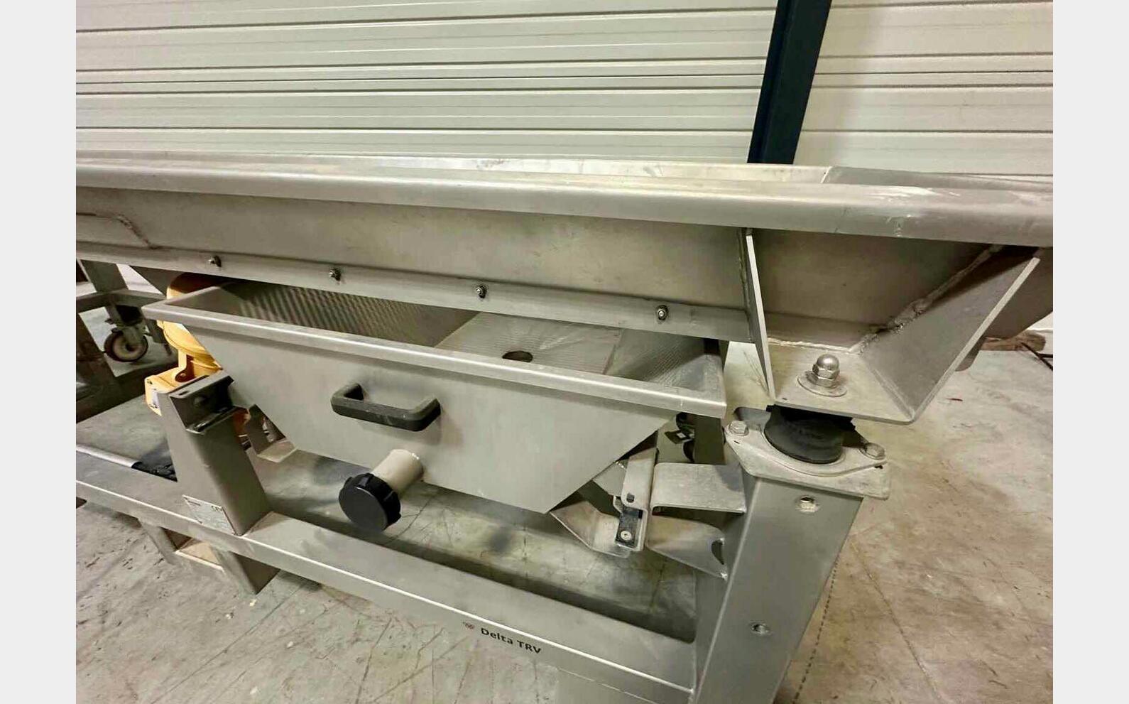 Table de tri vibrante mod&eacute;le TRV 35 BUCHER VASLIN