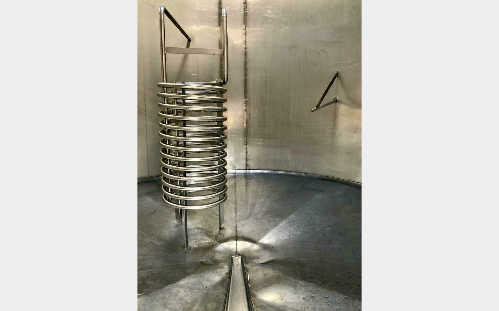 Cuve inox 304 sur pieds 109 HL (10 900 litres)