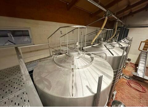 Temperature-controlled 304 stainless steel tank with sloping base 220 HL (22,200 litres) PIERRE GUERIN