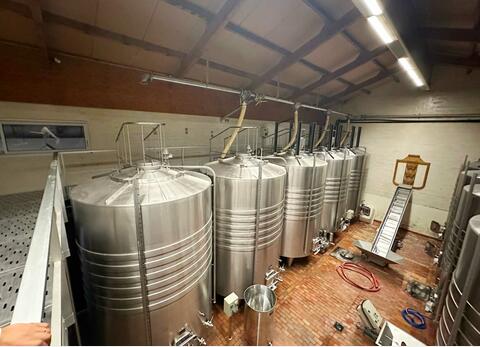 Temperature-controlled 304 stainless steel tank with sloping base 220 HL (22,200 litres) PIERRE GUERIN