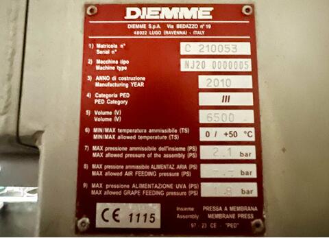 Closed-cage pneumatic press 65 HL (6,500 litres) DIEMME