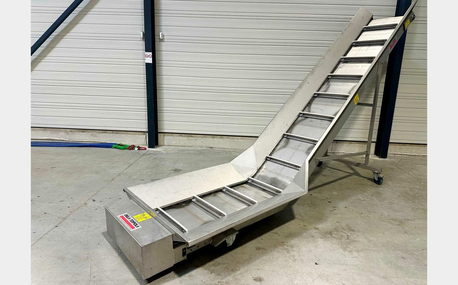 304 stainless steel inclined conveyor - Year 2013 DELLA TOFFOLA