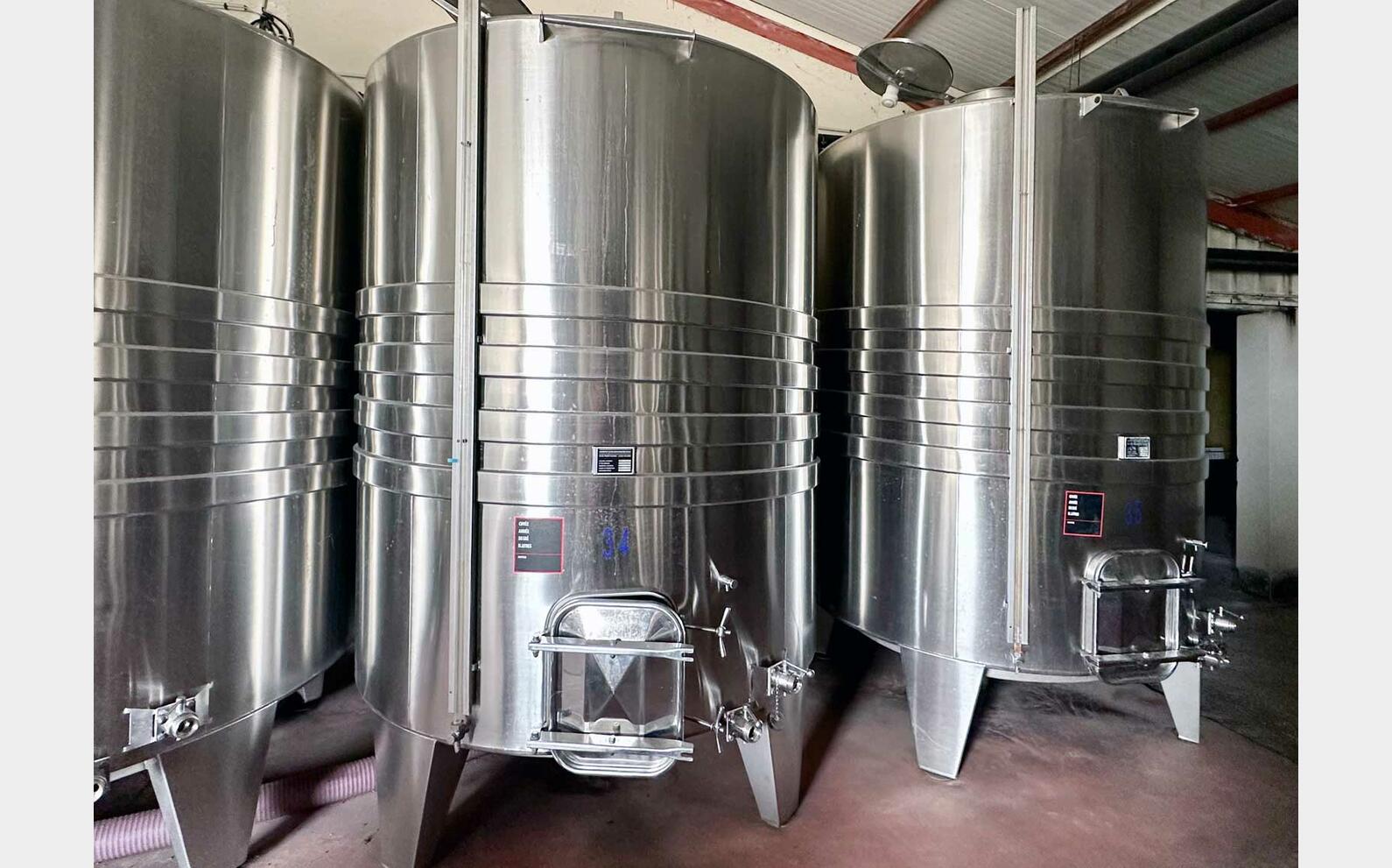 Temperature-controlled 304 stainless steel tank on legs 86 HL (8,600 litres) AGRIFOY