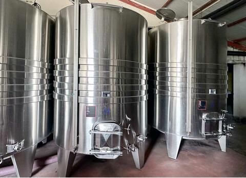 Cuve inox 304 thermor&eacute;gul&eacute; sur pieds 86 HL (8 600 litres) AGRIFOY