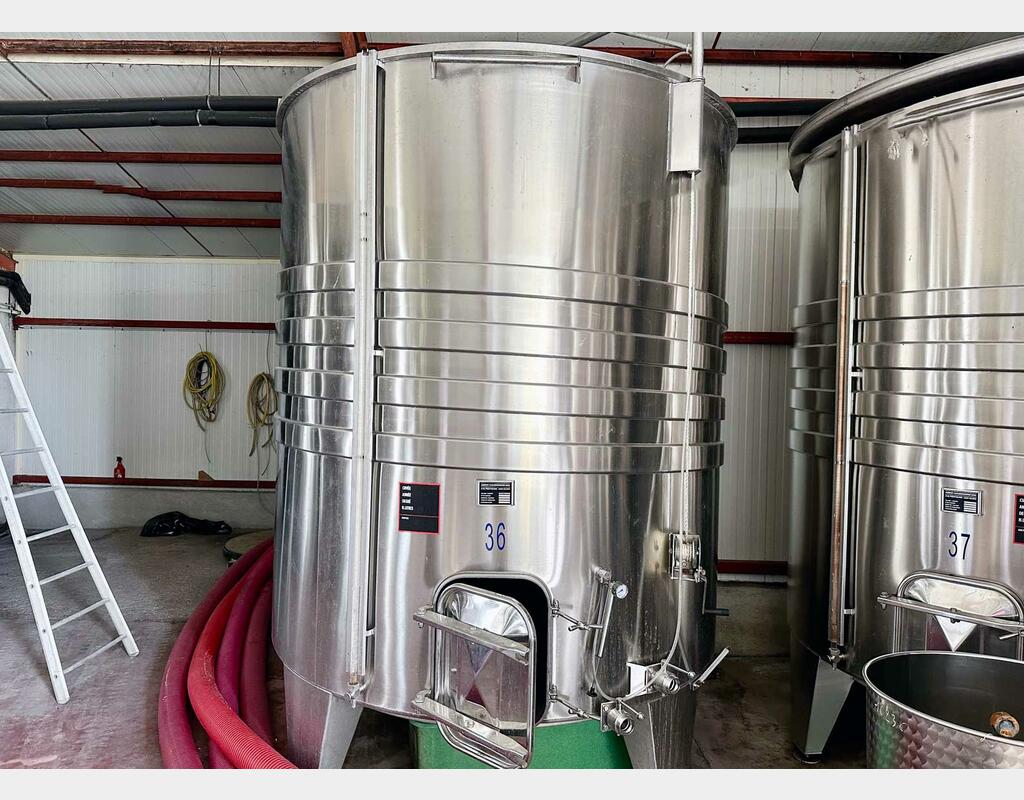 304 stainless steel tank with temperature-controlled floating lid 86 HL (8,600 litres) AGRIFOY