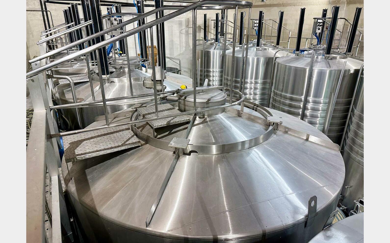 Cuve inox 316 thermor&eacute;gul&eacute; 220 HL (22 200 litres) PIERRE GUERIN