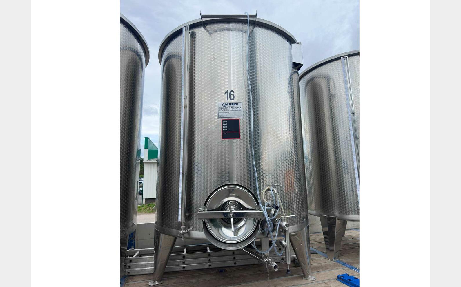 304 stainless steel tank with floating lid 50 HL (5,000 litres) ALBRIGI