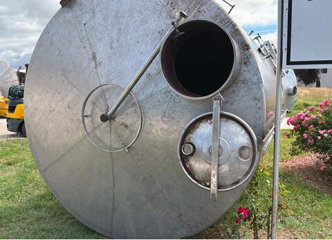 Stainless steel tank - Sloping base on legs 155 hl (15,500 litres) LEJEUNE