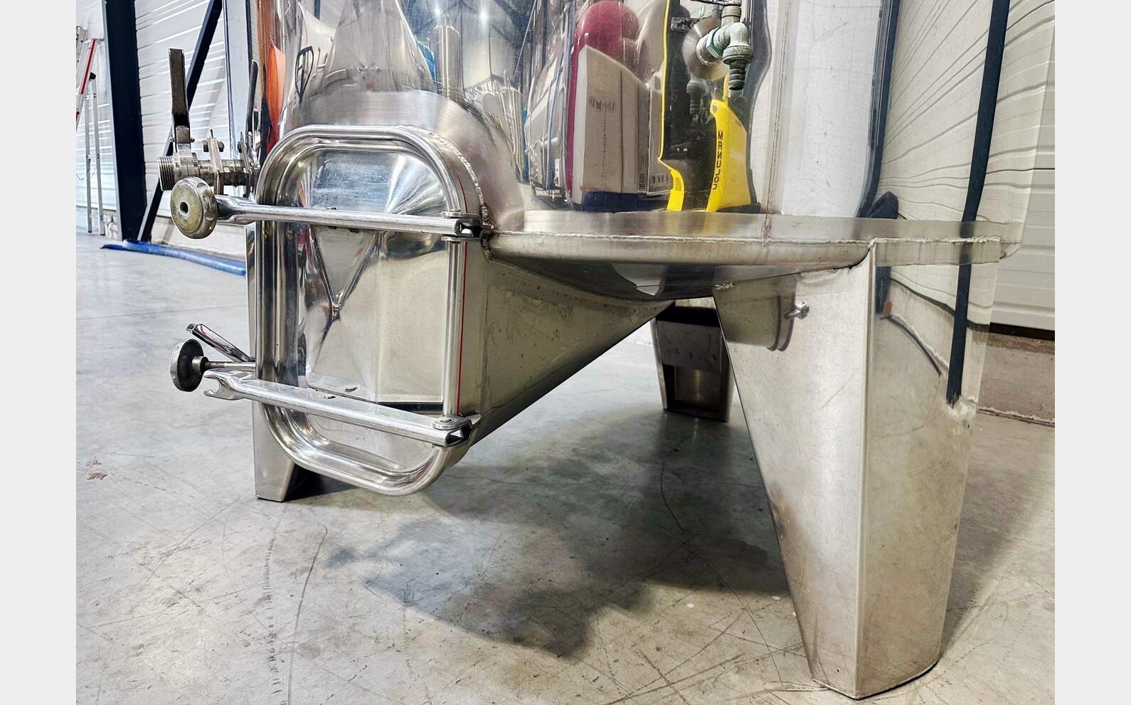 Stainless steel tank - Floating lid 32 HL (3,200 litres) LEJEUNE