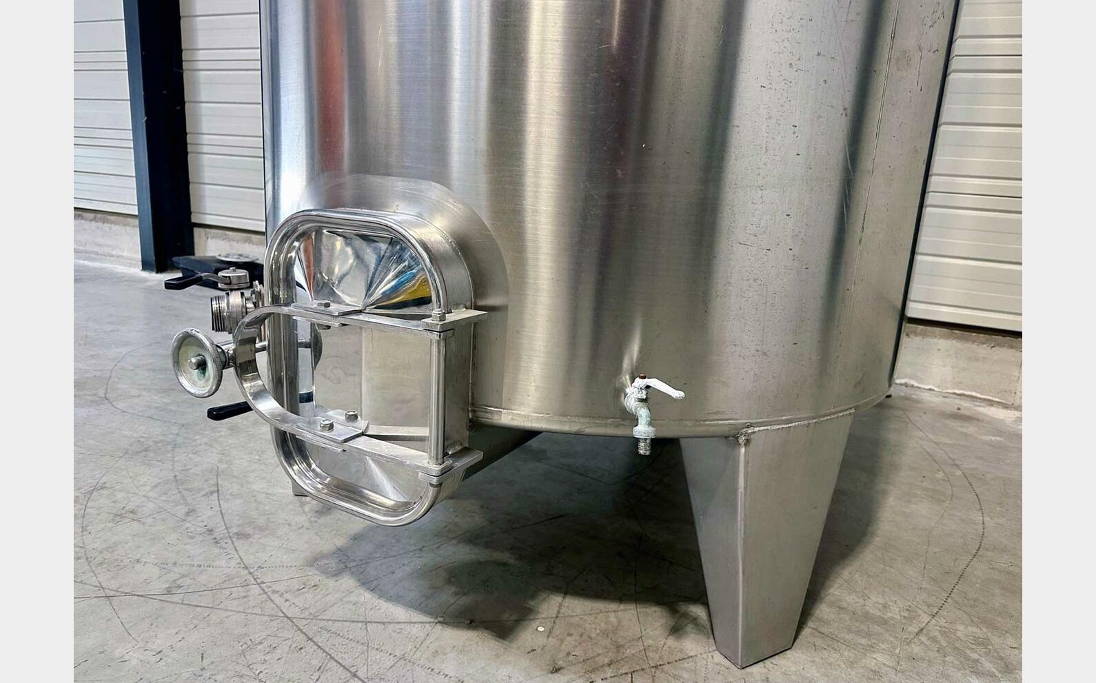 Cuve inox - Chapeau flottant 35 HL (3 500 litres) RURALINOX