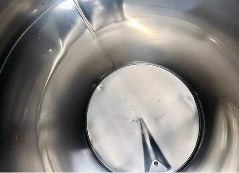 304 stainless steel tank with conical base on legs 6.25 HL (625 litres) SPEIDEL