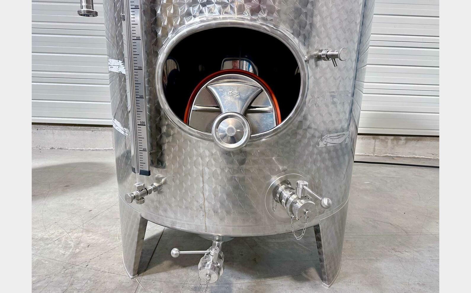 Cuve inox 304 sur pieds 21 HL (2 100 litres) SPEIDEL