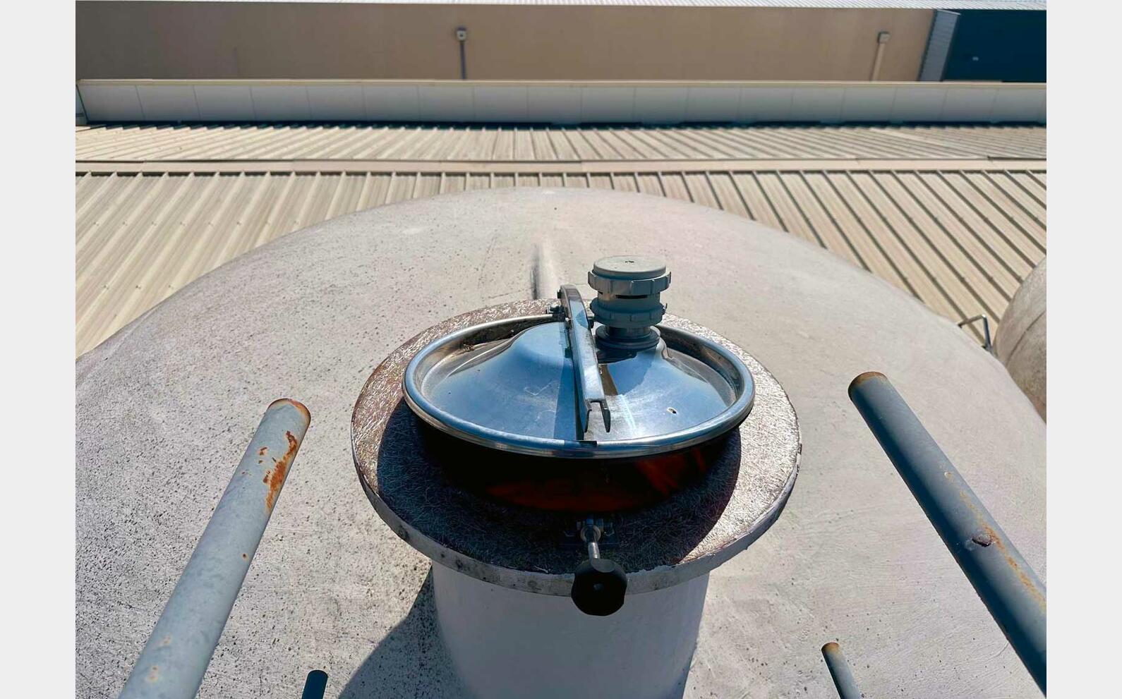 Flat-bottomed fibreglass tank 600 HL (60,000 litres) GIMAR