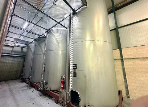 304 SS flat-bottomed tank 264 HL (26,400 litres) BRESSANE CHAUDRONNERIE