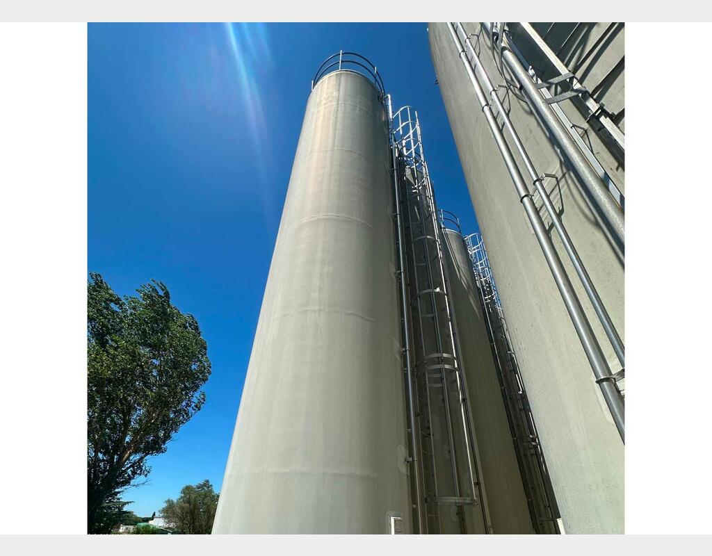 Cuve fibre de verre fond plat 530 HL (53 000 litres) HERMEX