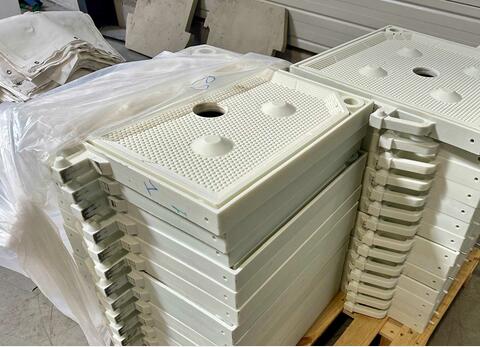 Filtre presse - 600 X 600 - 70 plaques 26m2 DELLA TOFFOLA