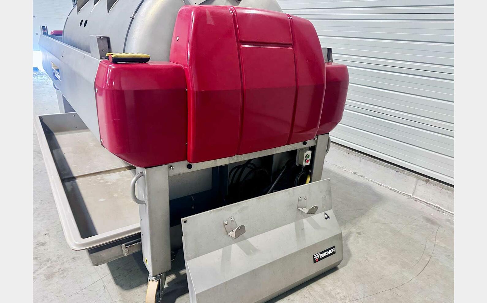 Closed-cage pneumatic press BUCHER