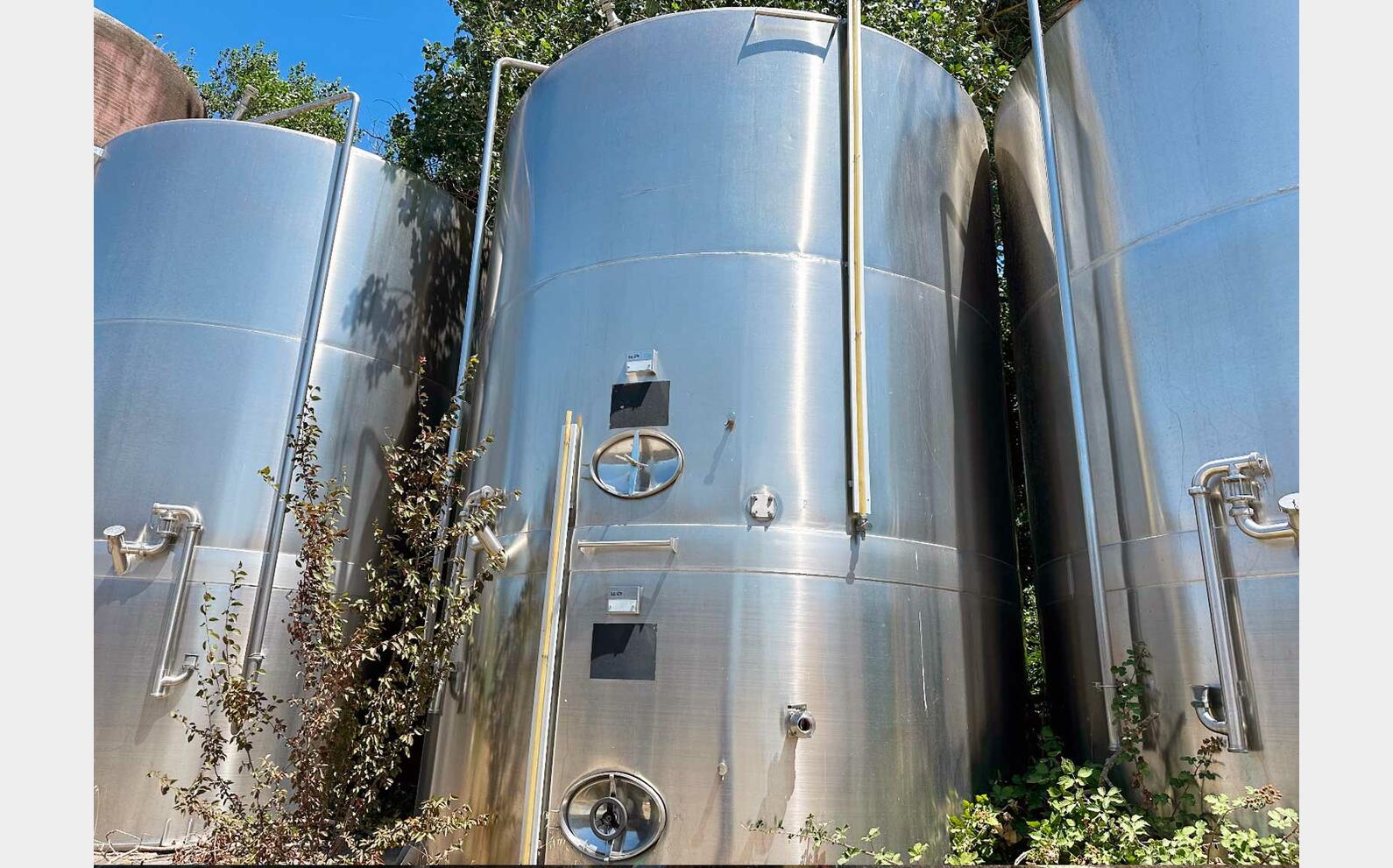 304L SS tank - Compartmentalised 285 + 111 = 444 HL (44,400 litres) TEC INOX