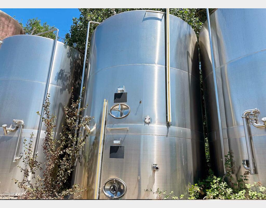 304L SS tank - Compartmentalised 285 + 111 = 444 HL (44,400 litres) TEC INOX