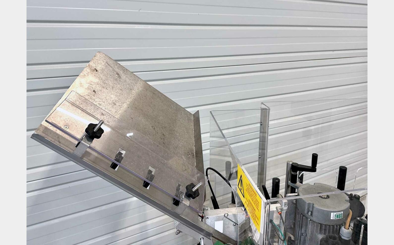 Labelling machine - T3 1 300 / 2 500 Btls ENOS