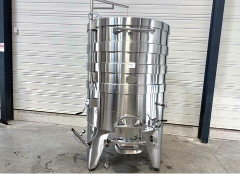 Temperature-controlled 316L SS tank on legs 32 HL (3,200 litres) ANJOU INOX