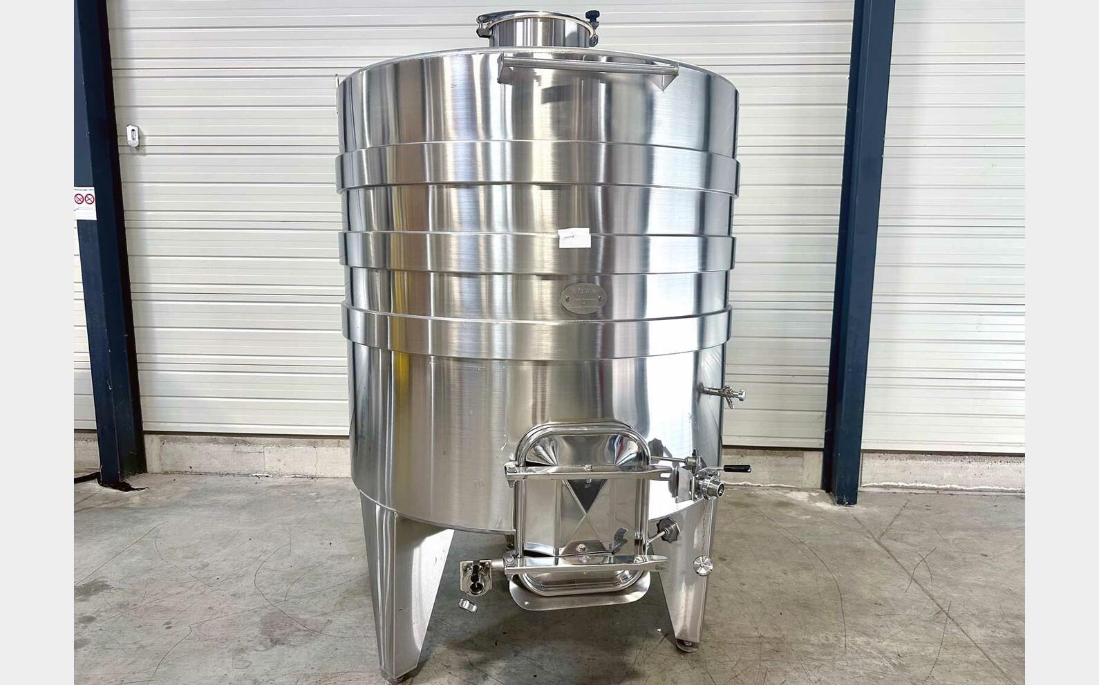 Cuve inox 316L thermor&eacute;gul&eacute;e 32 HL (3200 litres) ANJOU INOX